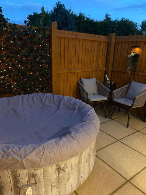 Stylish 1 Bedroom Studio Outdoor Area And Hot Tub Bournemouth Exterior foto